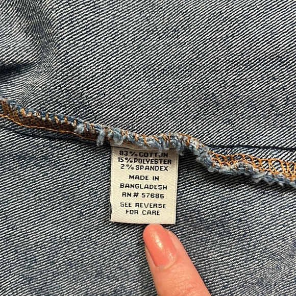 Miss Selfie Waist Button Front Denim Jean Jacket Size: Large (L) - Picture 9 of 11